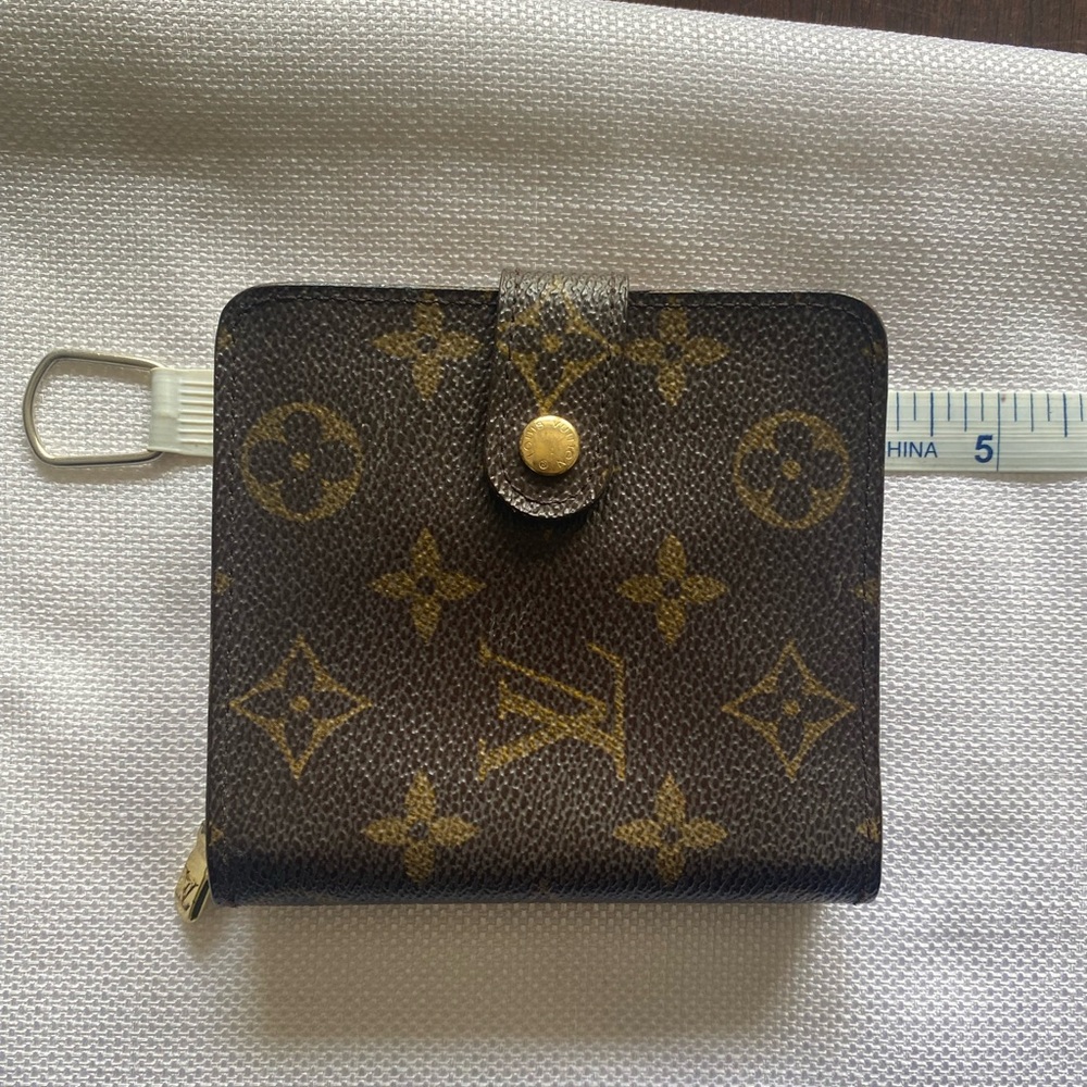 Louis Vuitton small wallet